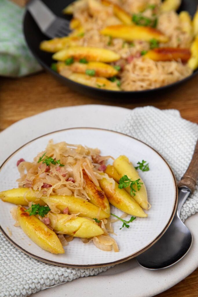 Schupfnudeln mit Sauerkraut nach schwäbischer Art