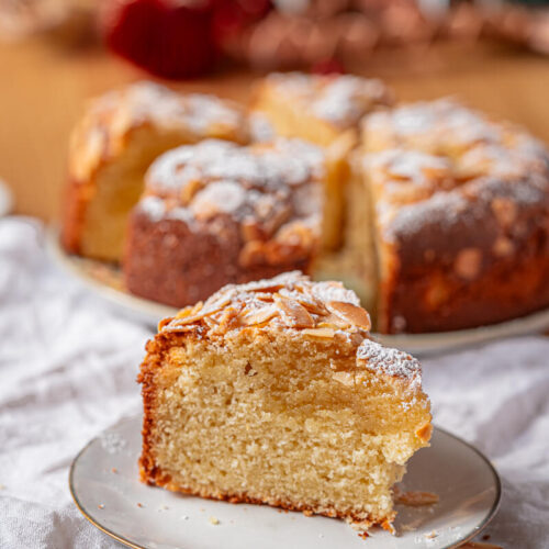 Mandelkuchen mit Mandelcreme: schmeckt wie ein Mandelcroissant